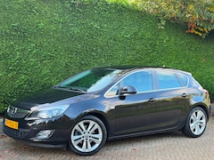 Opel Astra - 1.6 Turbo Sport RIJDTGOED/AIRCO/180PK/APK 3-27