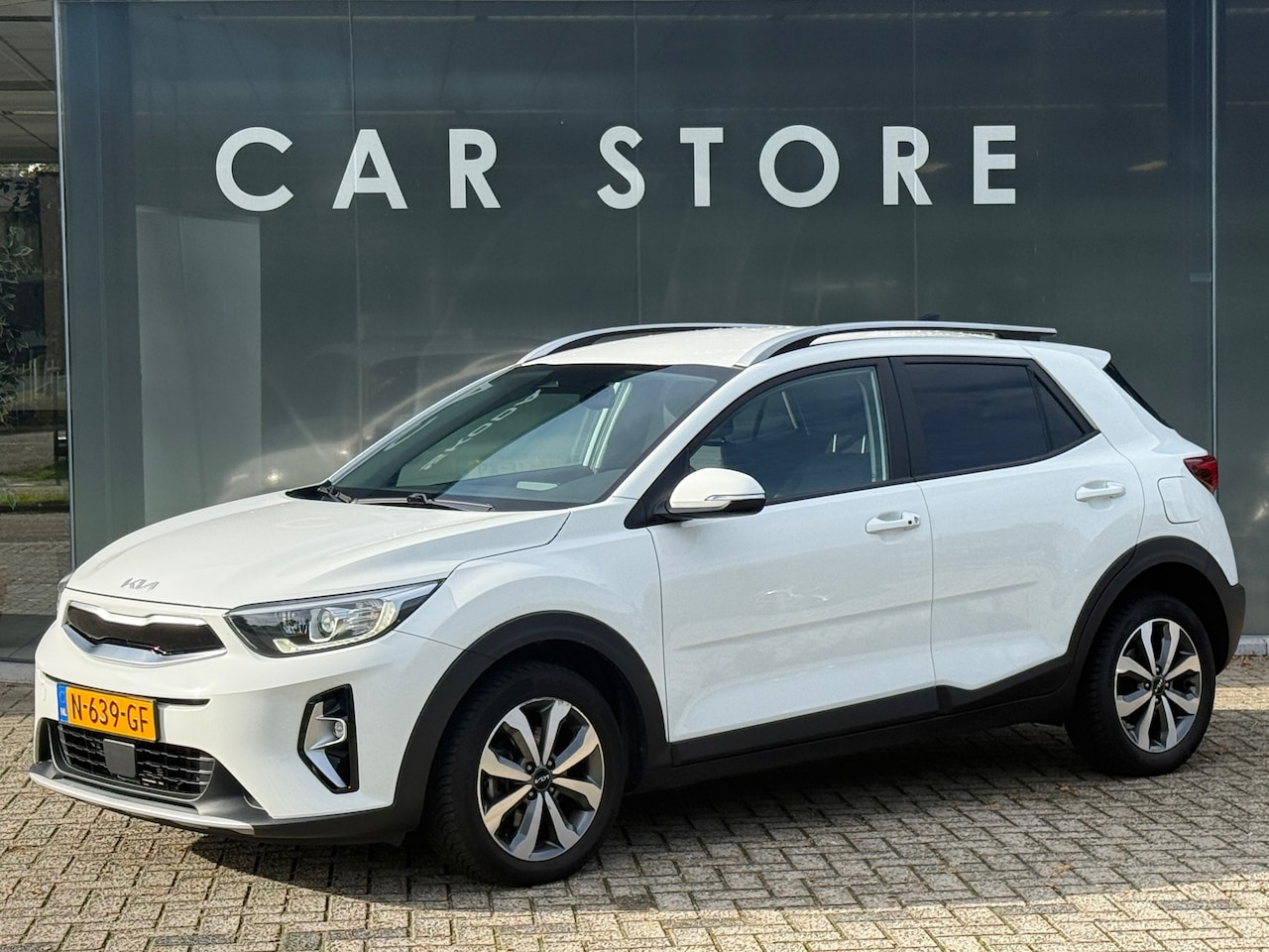 Kia Stonic - 1.0 AUT T-GDi MHEV DynamicPlusLine Navi|Camera|Carplay - AutoWereld.nl