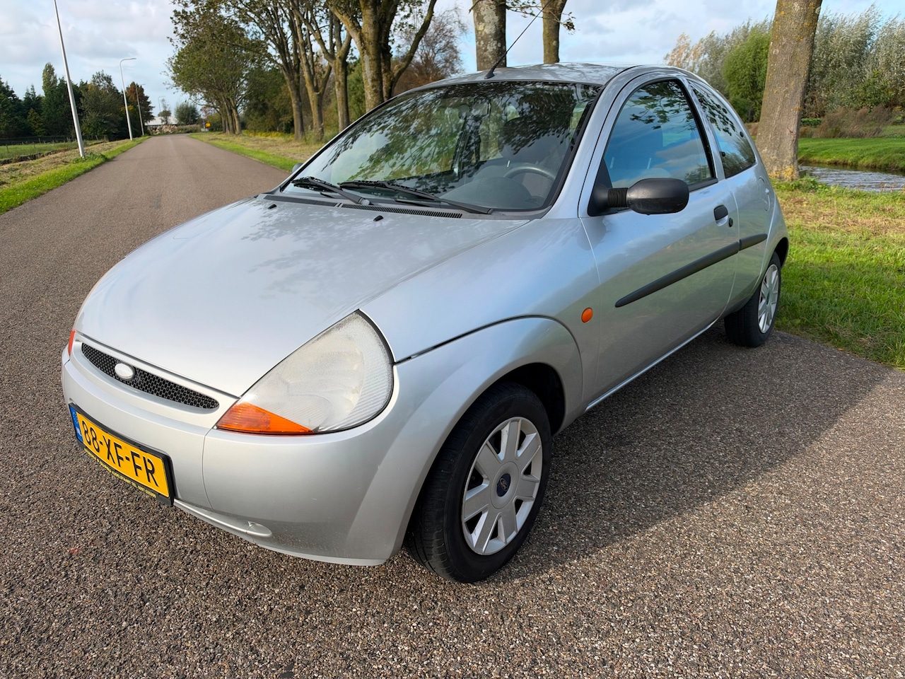 Ford Ka - 1.3 Futura|airco koud|lang apk|stuurbekrachting|nap - AutoWereld.nl