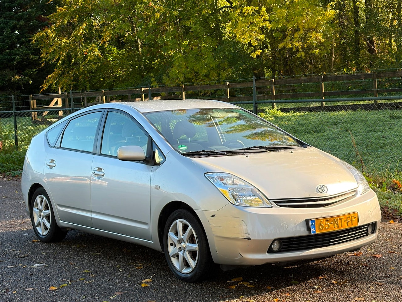 Toyota Prius - 1.5 VVT-i /Navi/Trekhaak/ - AutoWereld.nl