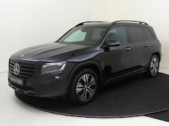 Mercedes-Benz GLB - 180 Luxury Line / Night/ Sfeerverlichting/ El. Trekhaak