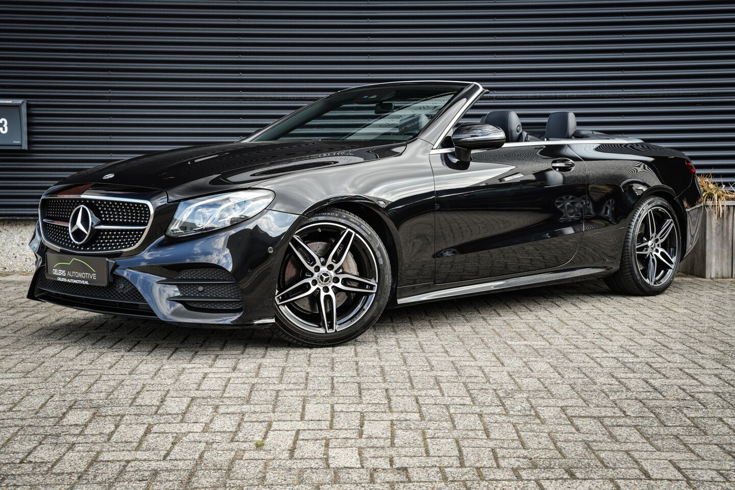 Mercedes-Benz E-klasse Cabrio - 200 AMG Sport | CC | Navi | Leder | Airscarf | Metalic | PDC met camera | 1 eig. | - AutoWereld.nl