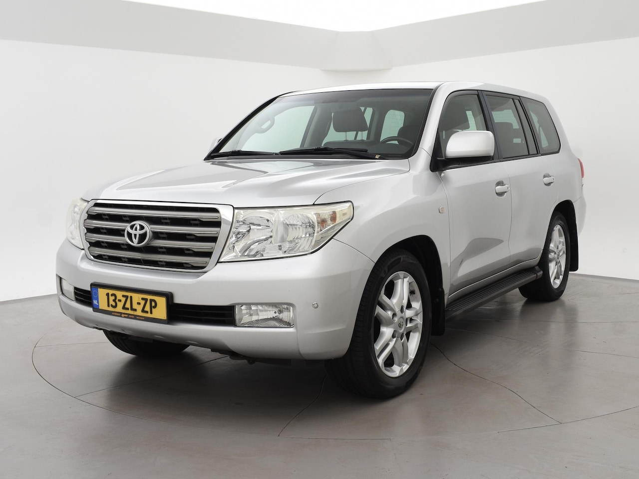 Toyota Land Cruiser V8 - 4.5 D-4D V8 286 PK 4X4 7-PERSOONS EXECUTIVE + SCHUIFDAK | LEDER | CAMERA - AutoWereld.nl