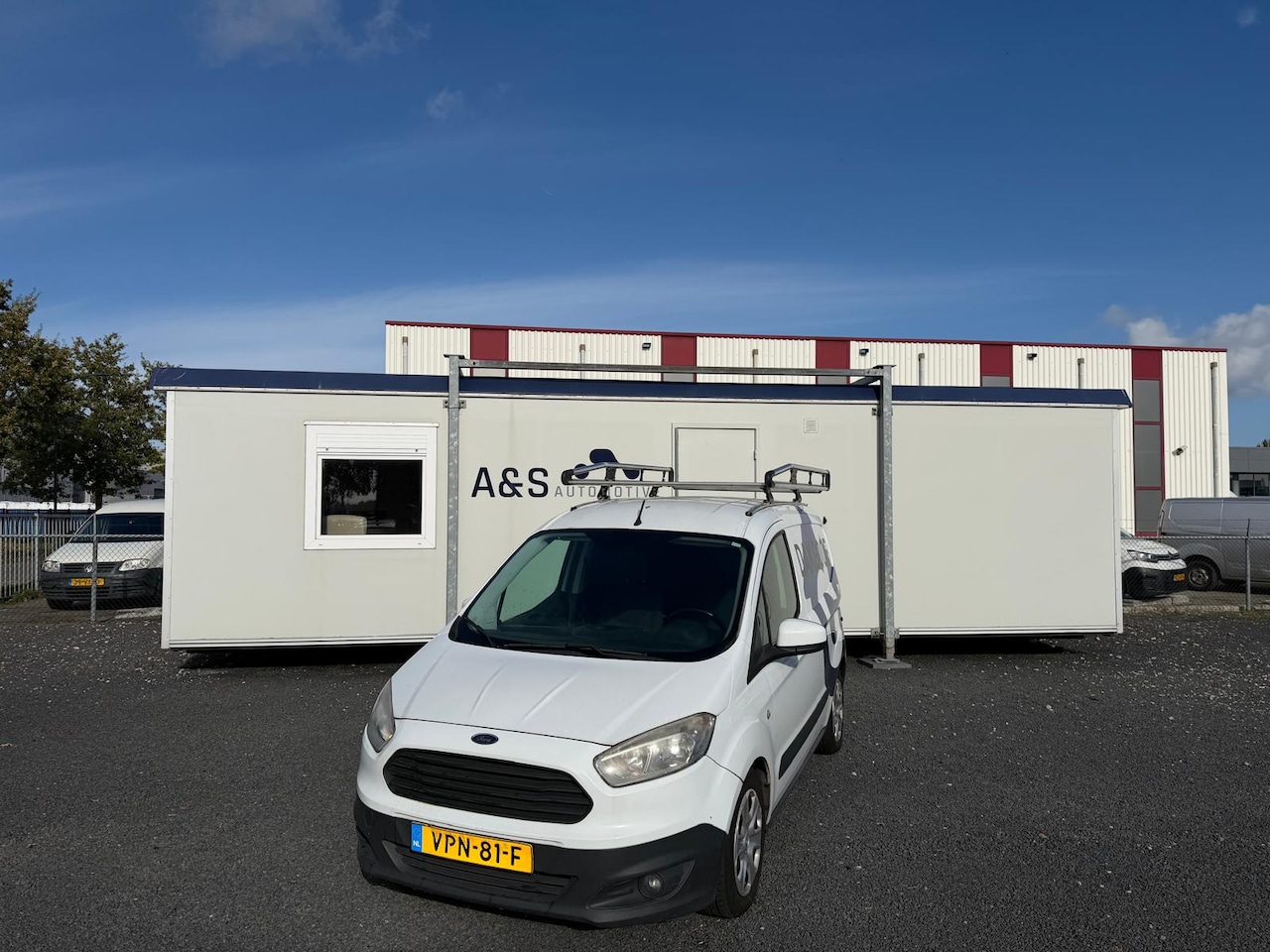 Ford Transit Courier - 1.5 TDCI Trend AIRCO SCHUIFDEUR - AutoWereld.nl