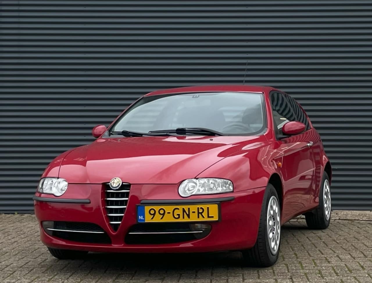 Alfa Romeo 147 - Alfa-147 1.6 T.SPARK 16V 77KW 3DR - AutoWereld.nl