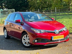 Toyota Auris - 1.8 Hybrid Dynamic /Navi/Pano/Camera/Trekhaak/