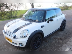 MINI 3-Deurs - 1.6 Cooper Chili // PANO / CRUISE //