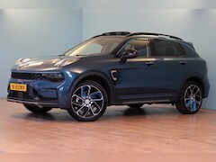 Lynk & Co 01 - 1.5 | 360-CAMERA | SCHUIF / KANTELDAK | STOELVERW + GEHEUGEN | LANE-KEEPING / WARNING | NA