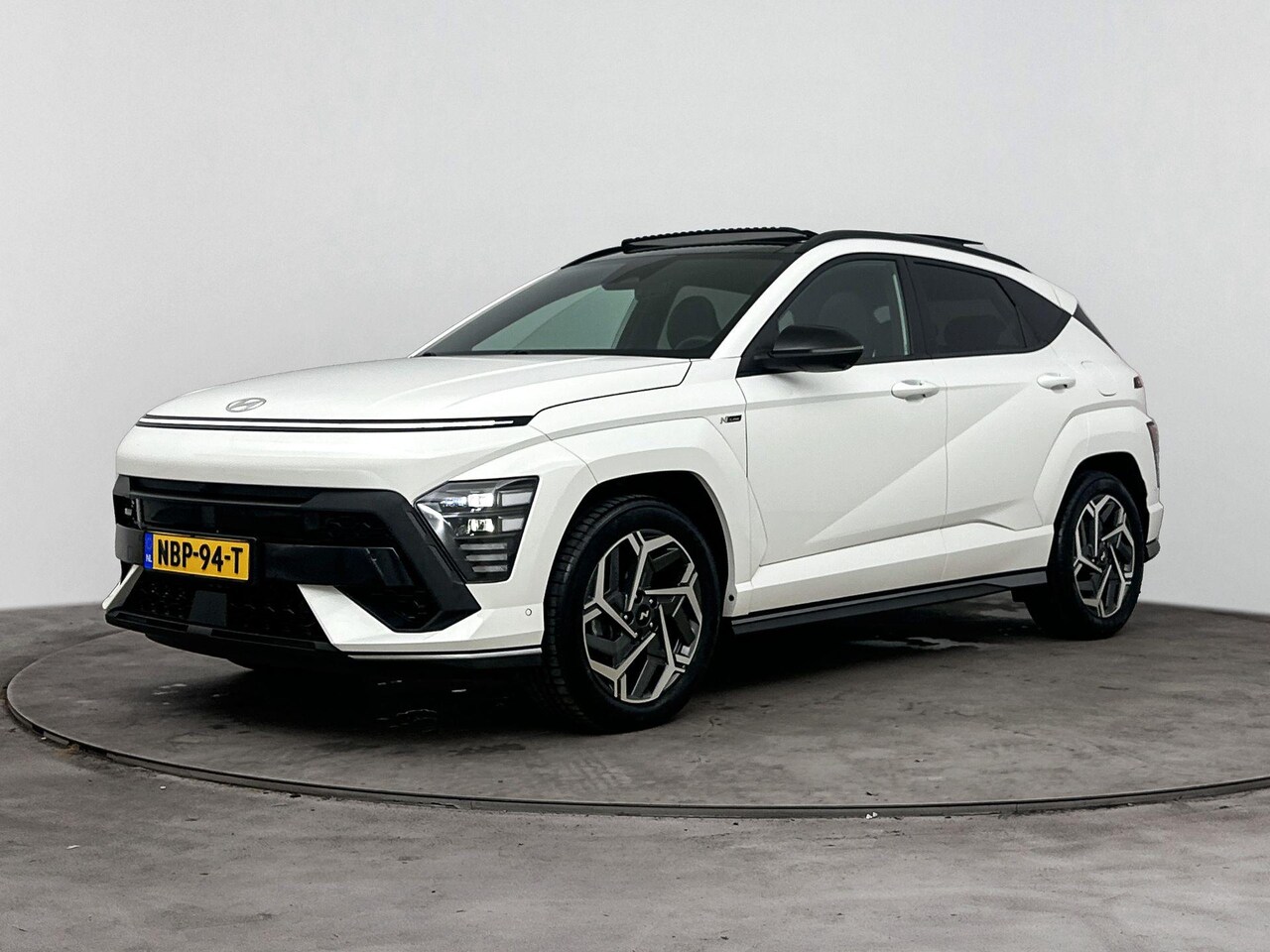 Hyundai Kona - 1.6 GDI HEV N Line Sky | Panoramadak | Stoelventilatie | 360 Camera | Head-up display | 18 - AutoWereld.nl