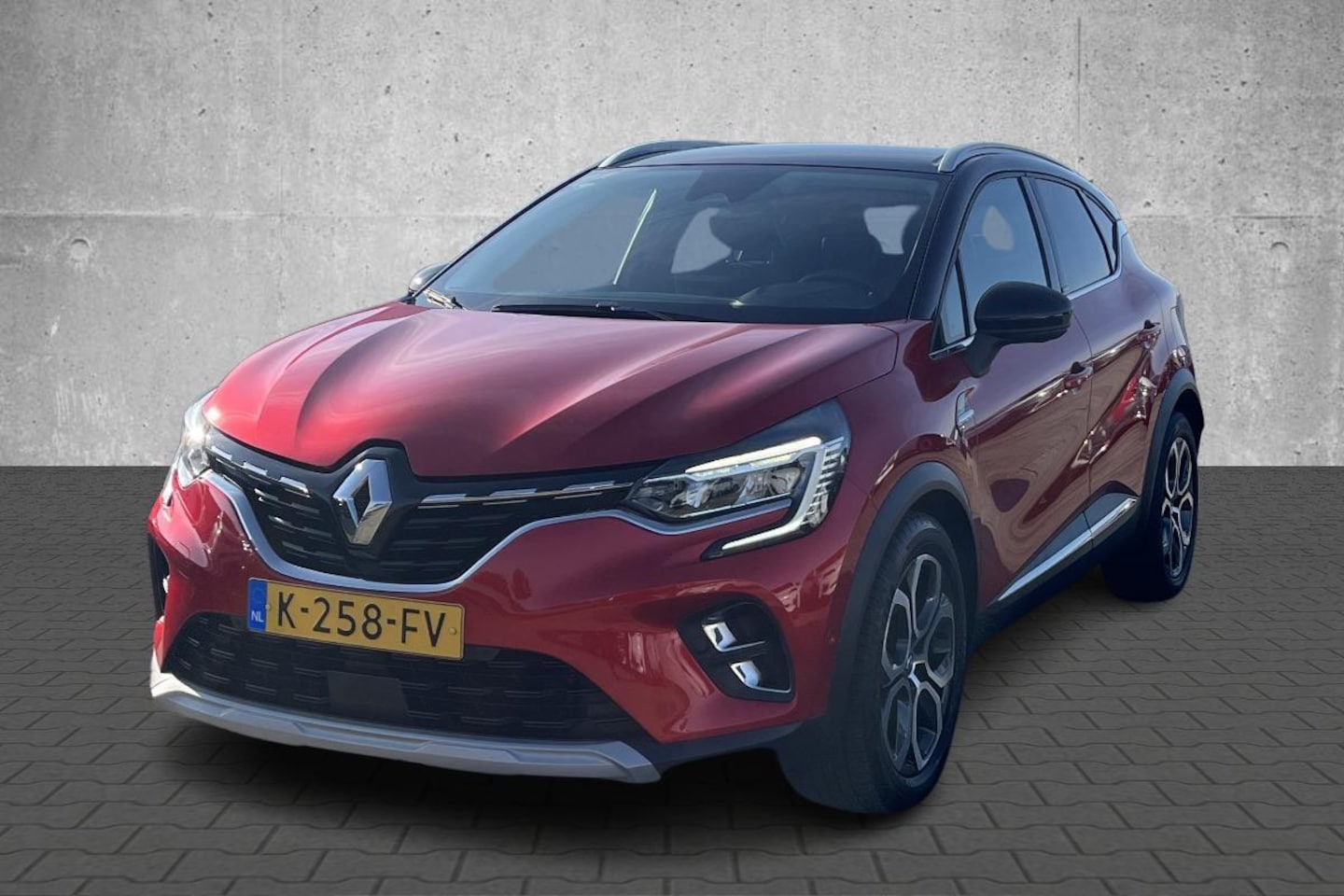 Renault Captur - 1.6 E-Tech Plug-in Hybrid 160 Intens - AutoWereld.nl