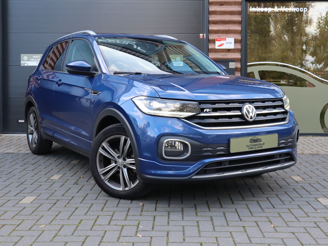 Volkswagen T-Cross - 1.0 TSI R-line Automaat NL-auto I R-line I Navi I Carplay I PDC I 17" I Virtual I Blis I L - AutoWereld.nl
