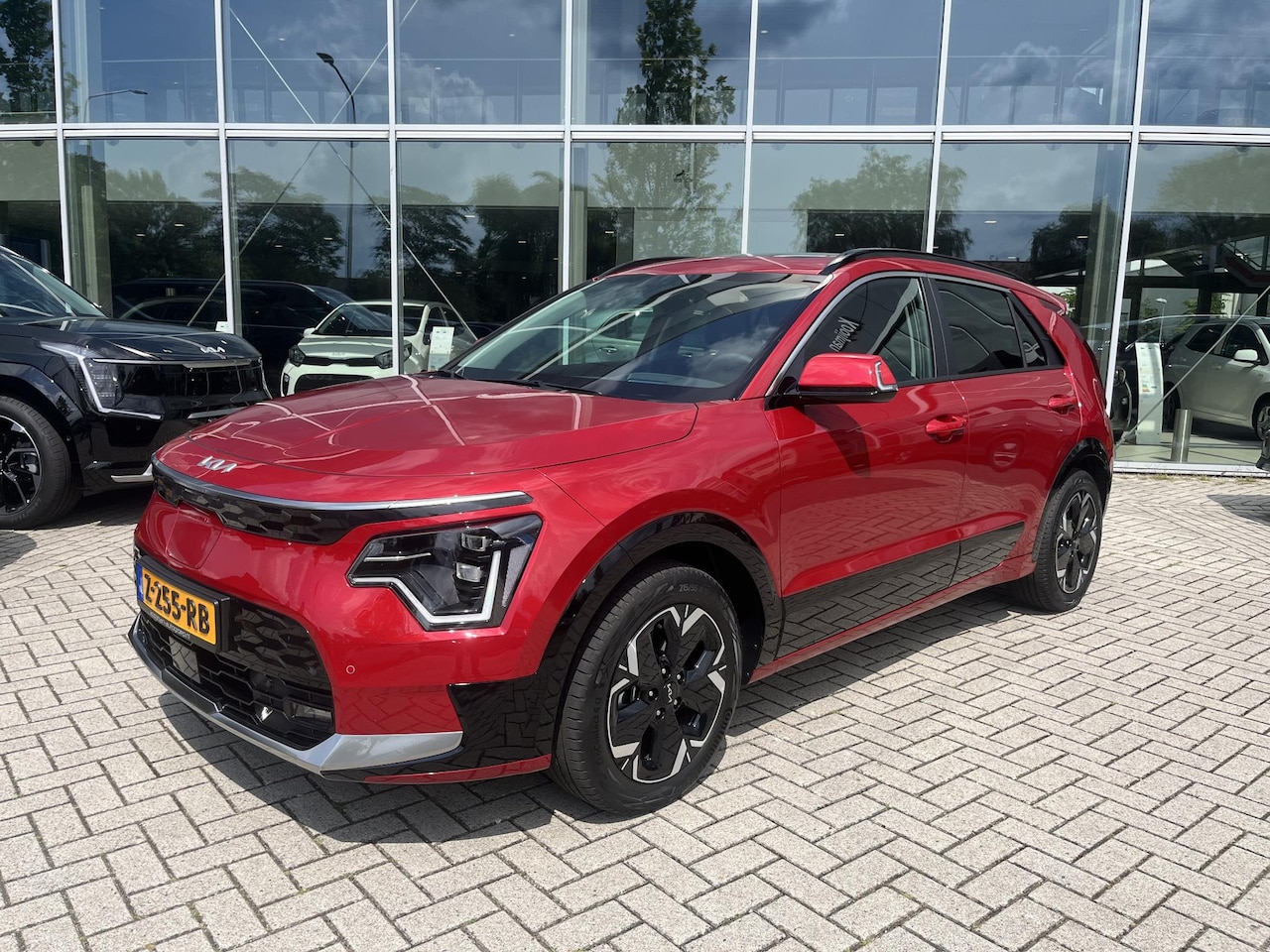 Kia Niro EV - DynamicPlusLine 64.8 kWh | stoel/stuur verwarming | Panoramisch schuifdak | Cruise control - AutoWereld.nl