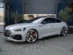Audi RS5 - Sportback RS5 Sportback 450PK | Competition Plus | Krijt Grijs (Porsche kleur) | Pano | B&