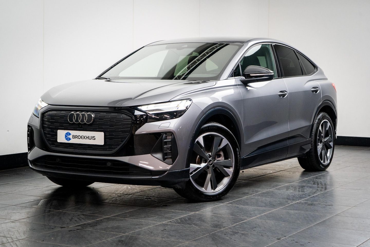 Audi Q4 Sportback e-tron - 45 S Edition 82 kWh | ACC | S-Line interieur | Stoel- en stuurwielverwarming | Elektrische - AutoWereld.nl