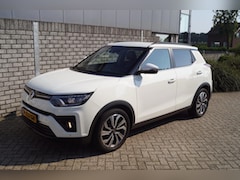 SsangYong Tivoli - 1.5 T-GDI 2WD Quartz 163PK Navi Camera Half Leder Stoel/Stuur Verw Clima Cruise Apple Carp