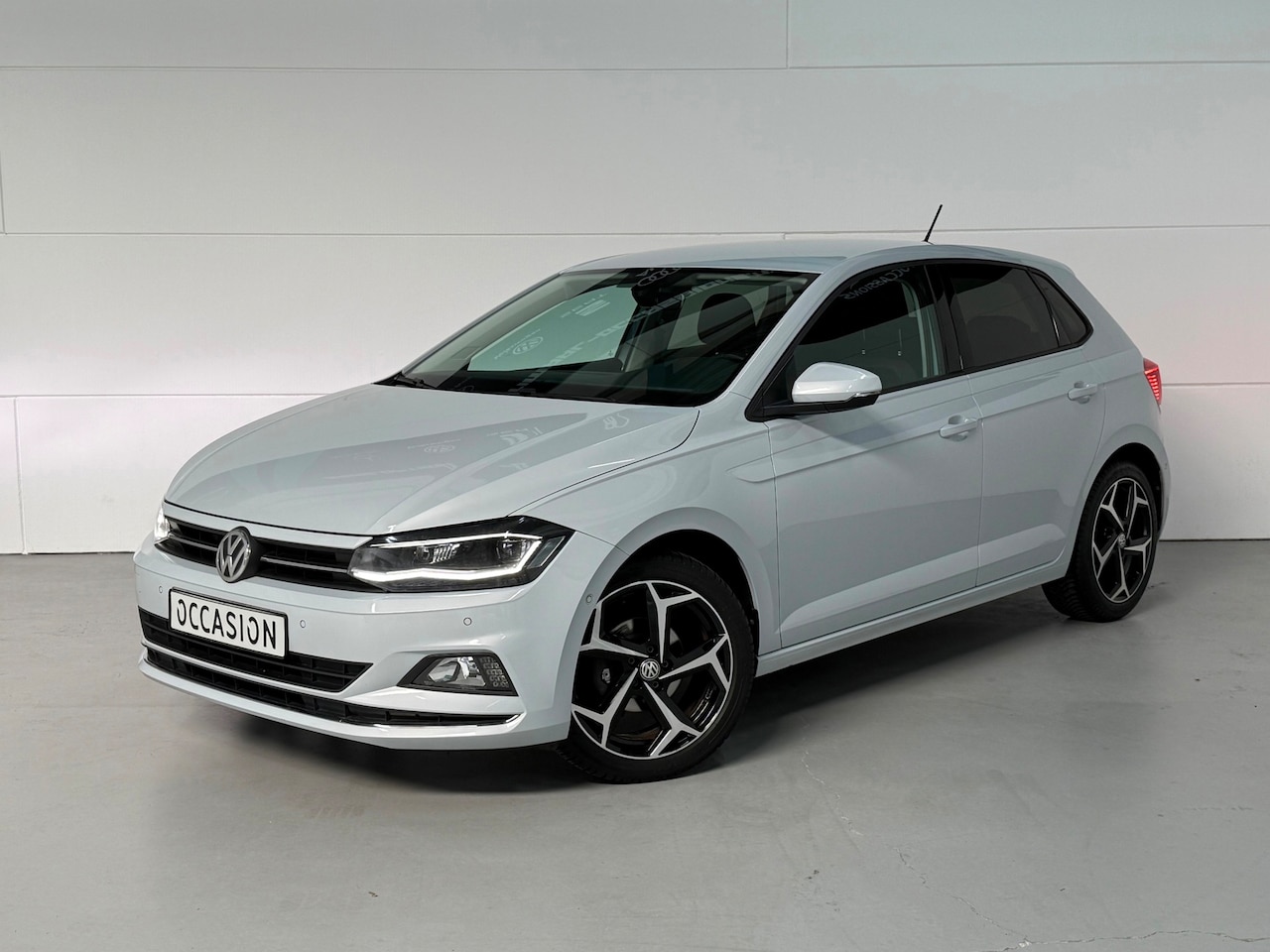 Volkswagen Polo - 1.0 TSI Highline DSG Led Carplay Navi Camera Stoelvw - AutoWereld.nl