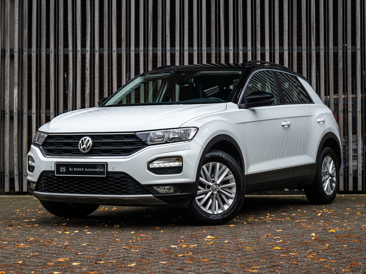 Volkswagen T-Roc - 1.0 TSi 116pk H6 Style |EX BPM|LED|ACC|Trekhaak| - AutoWereld.nl