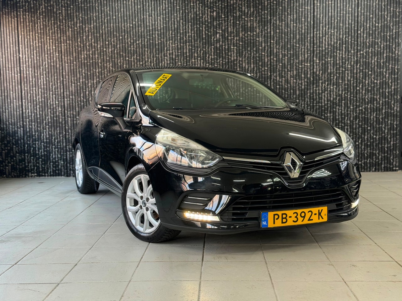 Renault Clio - 1.2 TCe Zen Automaat | Airco | Navi - AutoWereld.nl