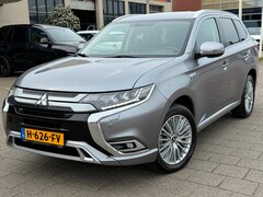 Mitsubishi Outlander - 2.4 PHEV Intense