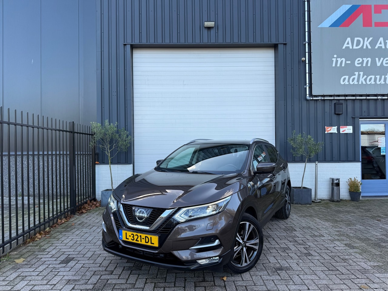 Nissan Qashqai - 1.2 Tekna FULL OPTION/NIEUWE MOTOR - AutoWereld.nl