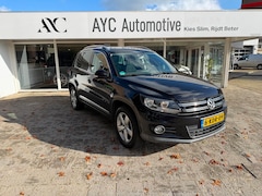 Volkswagen Tiguan - 1.4 TSI Sport&Style |Cruise Control|Trekhaak|Apple Carplay|