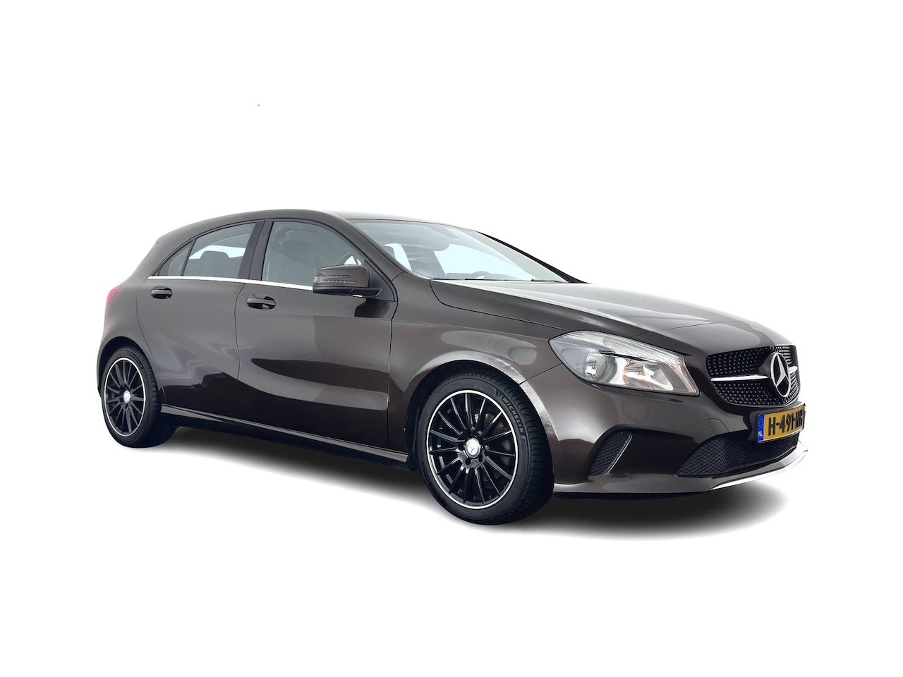 Mercedes-Benz A-klasse - 180 d BlueEFFICIENCY Ambition *LEATHER-FABRIC | NAVI-FULLMAP | CAMERA | SPORT-SEATS | AIRC - AutoWereld.nl