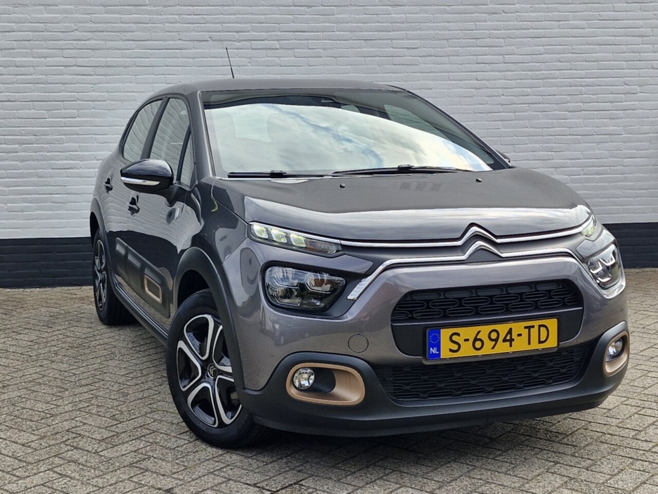 Citroën C3 - 82 pk C-Series | Apple Carplay & Android Auto | Climate control - AutoWereld.nl