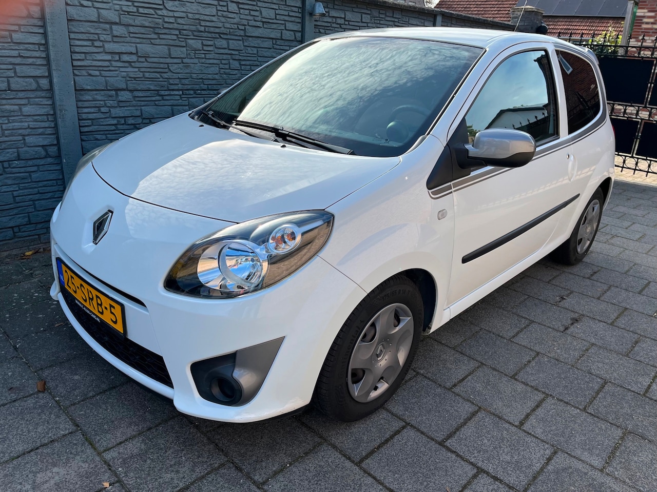 Renault Twingo - 1.2-16V Collection 1e eigenaar 31 dkm nap airco - AutoWereld.nl