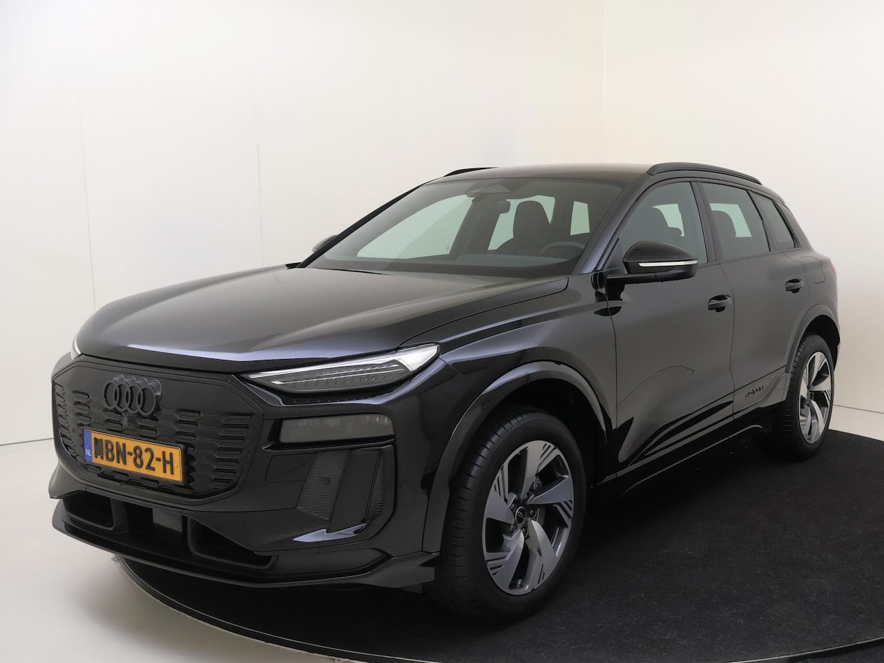 Audi Q6 e-tron - S edition performance 100 kWh | Luchtvering | 20 inch LM velgen | Elek. verstel. voorstoel - AutoWereld.nl