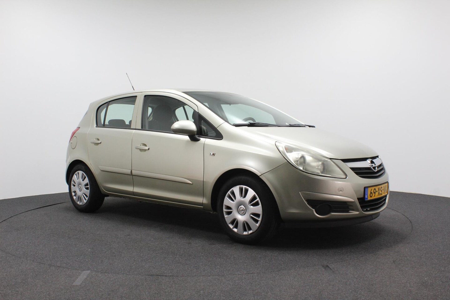 Opel Corsa - 1.4-16V Enjoy | Airco | Trekhaak | Elektrische ramen | Nieuwe APK - AutoWereld.nl