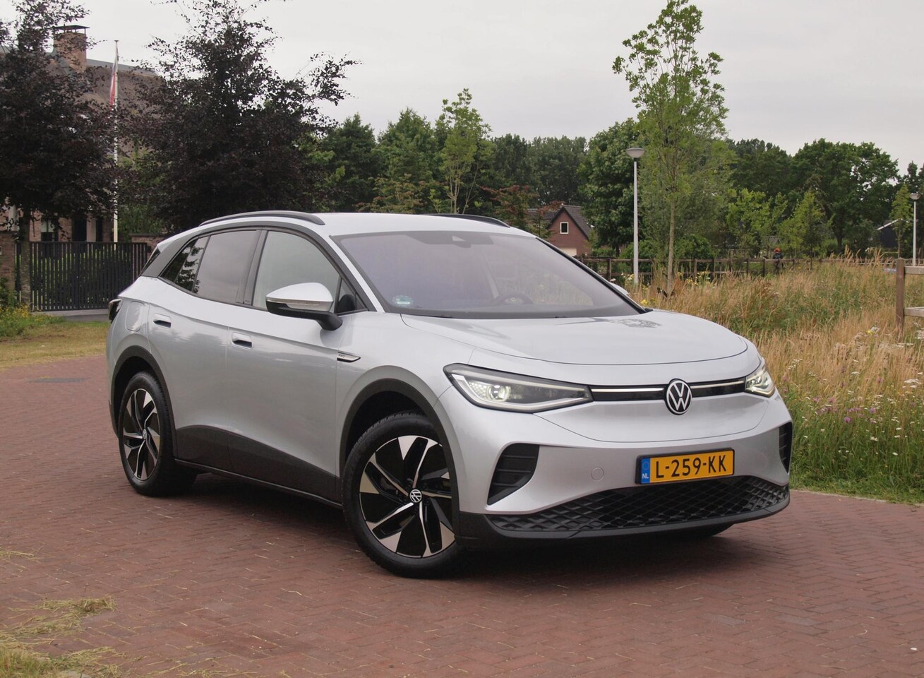Volkswagen ID.4 - Business 77 kWh | Camera | Trekhaak | IQ. LIGHT | Sfeerverlichting | Apple Carplay | NL-Au - AutoWereld.nl