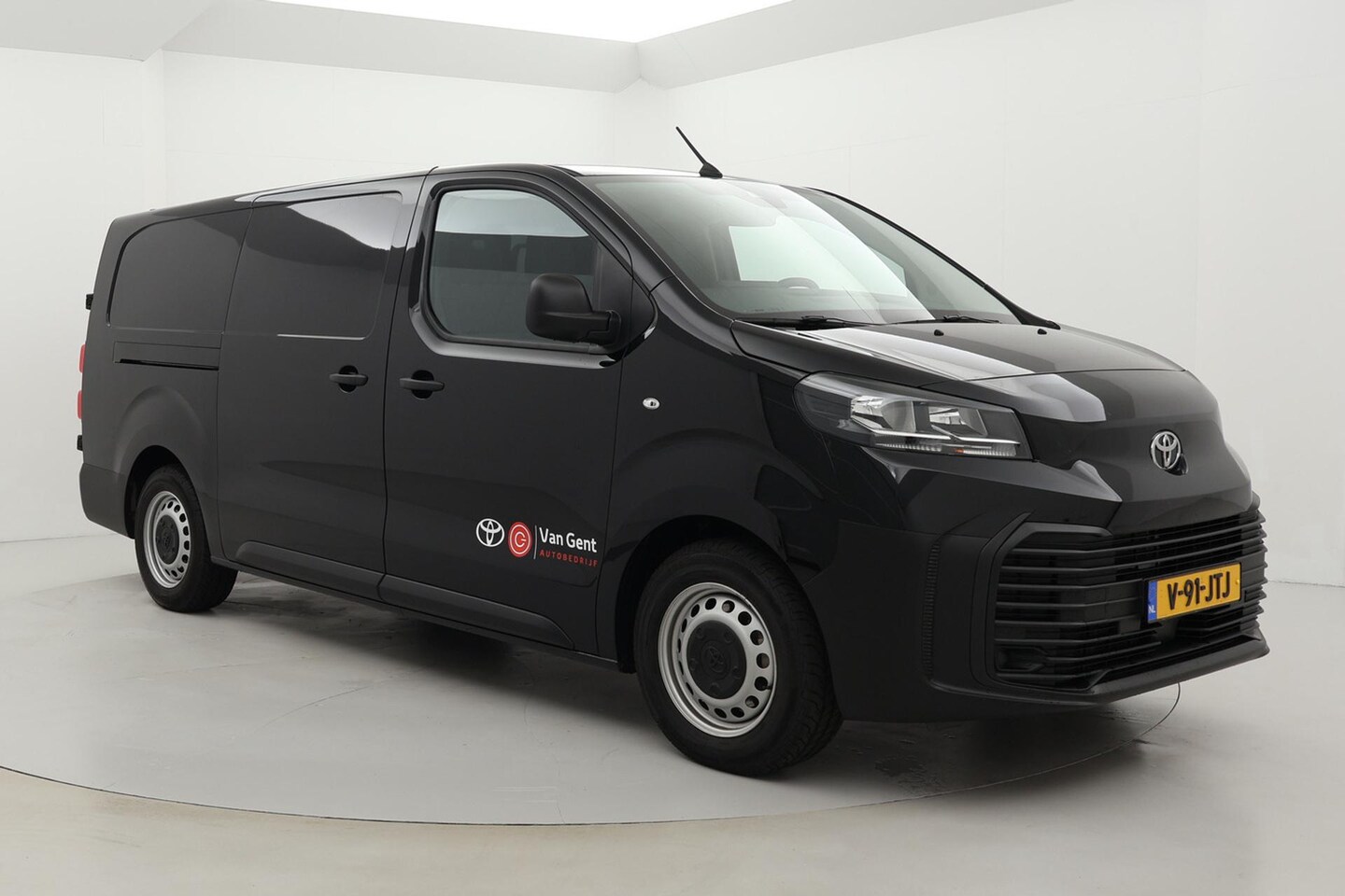 Toyota ProAce Electric Worker - Challenger Extra Range Long L2 75 kWh | Trekhaak | Apple Carplay / Android Auto | Lat om l - AutoWereld.nl