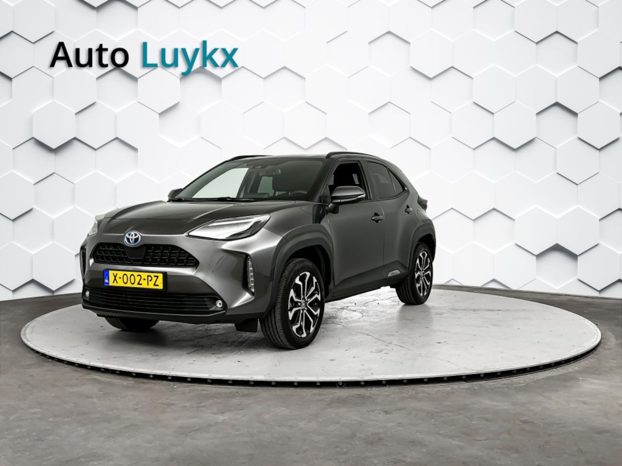 Toyota Yaris Cross - 1.5 Hybrid Dynamic | Navigatie | Trekhaak | 17'' L.M. Velgen - AutoWereld.nl