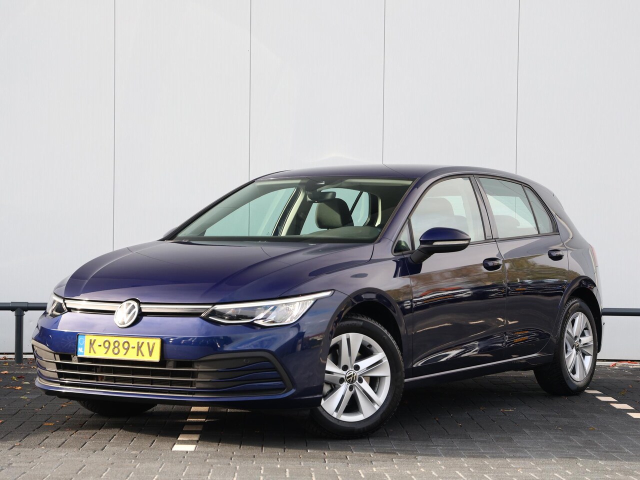 Volkswagen Golf - 1.0 TSI Life 110pk | Trekhaak | Dealer onderhouden | Navigatie | Adaptieve cruise control - AutoWereld.nl