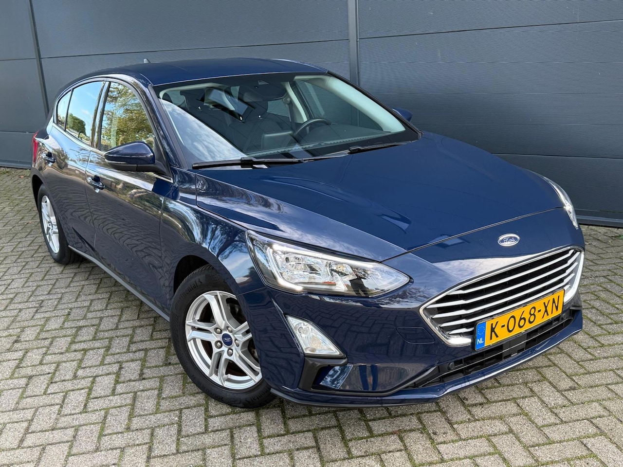 Ford Focus - 1.0 EcoBoost Hybrid Trend/Navi/Carplay/Camera/trekhaak - AutoWereld.nl