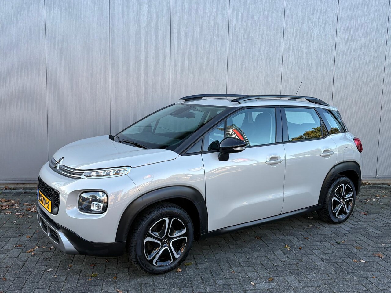 Citroën C3 Aircross - 1.2 PureT. 110PK Feel Pano-dak/Trekhaak/Parkeerhulp/Bluetooth - AutoWereld.nl