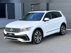 Volkswagen Tiguan - 1.4 TSI eHybrid R-Line 245pk PANO TREKHAAK 20" IQ LIGHT KEYLESS