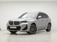 BMW X1 - xDrive25e | Panorama | Voorbereiding Driving Assistant Plus | Trekhaak | Camera