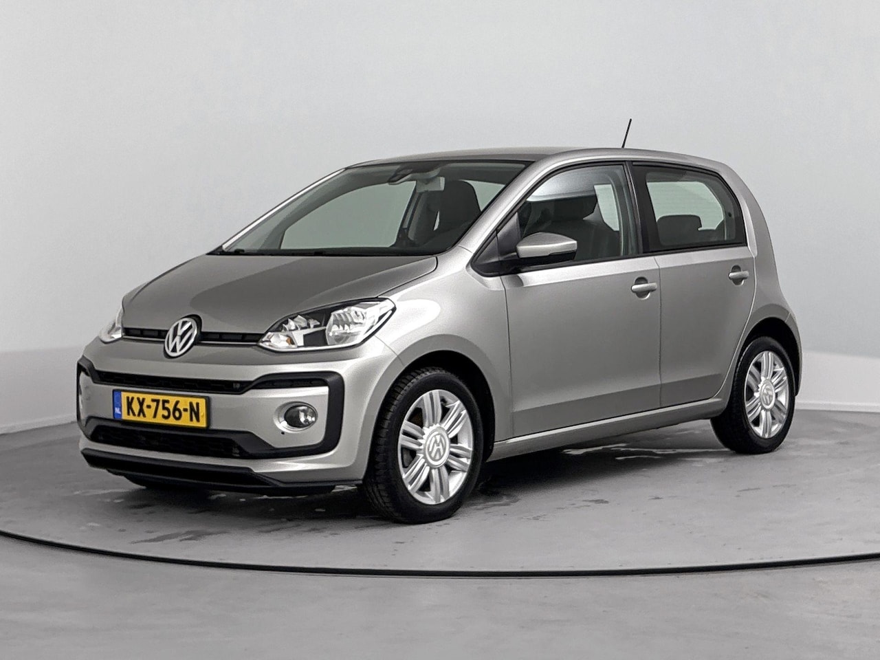 Volkswagen Up! - 1.0 TSI BMT high up! | 90 PK | 5-deurs | Origineel Nederlands Voertuig | Lederen bekleding - AutoWereld.nl
