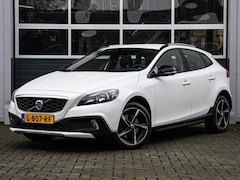 Volvo V40 Cross Country - 1.6 D2 Summum | Leder | Navi | Stoelverwarming | Cruise control | PDC