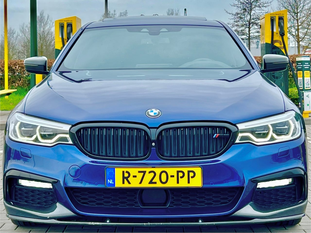 BMW 5-serie - 540i xDrive M PERFORMANCE POWER KIT UNIEK! Rijk uitgerust - AutoWereld.nl