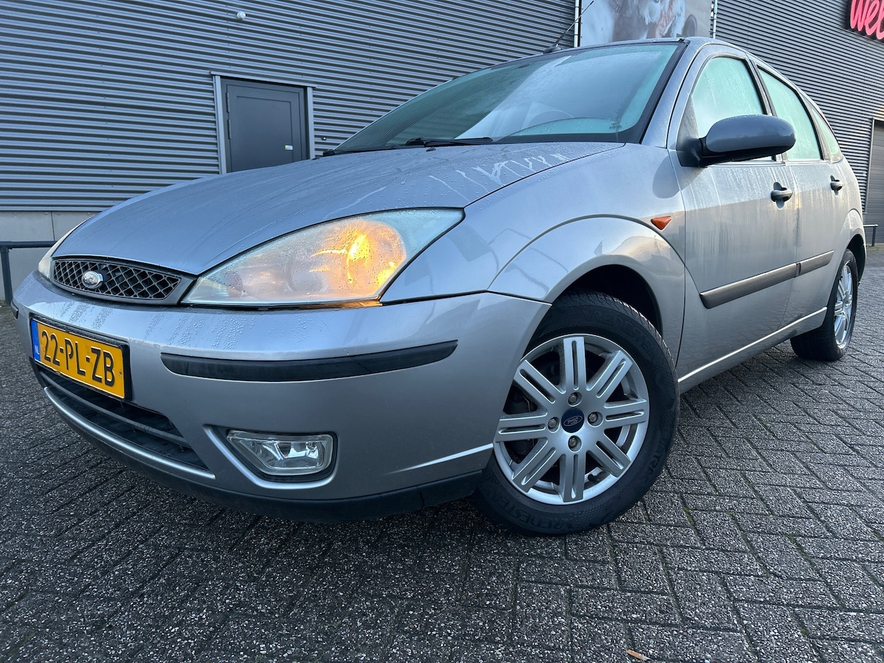 Ford Focus - 1.6-16V Futura. Airco/Elektrische ramen/Lederen bekleding - AutoWereld.nl