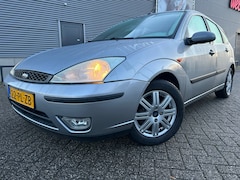 Ford Focus - 1.6-16V Futura. Airco/Elektrische ramen/Lederen bekleding