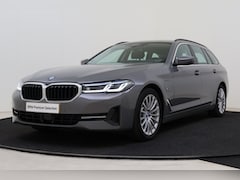 BMW 5-serie Touring - 530e High Executive Automaat / Laserlight / Achteruitrijcamera / Live Cockpit Professional