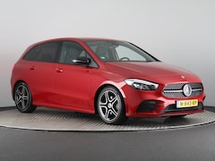 Mercedes-Benz B-klasse - 180 Business Solution AMG Night (NL-Auto / Camera / ACC / Sfeerverlichting / Carplay / Sto