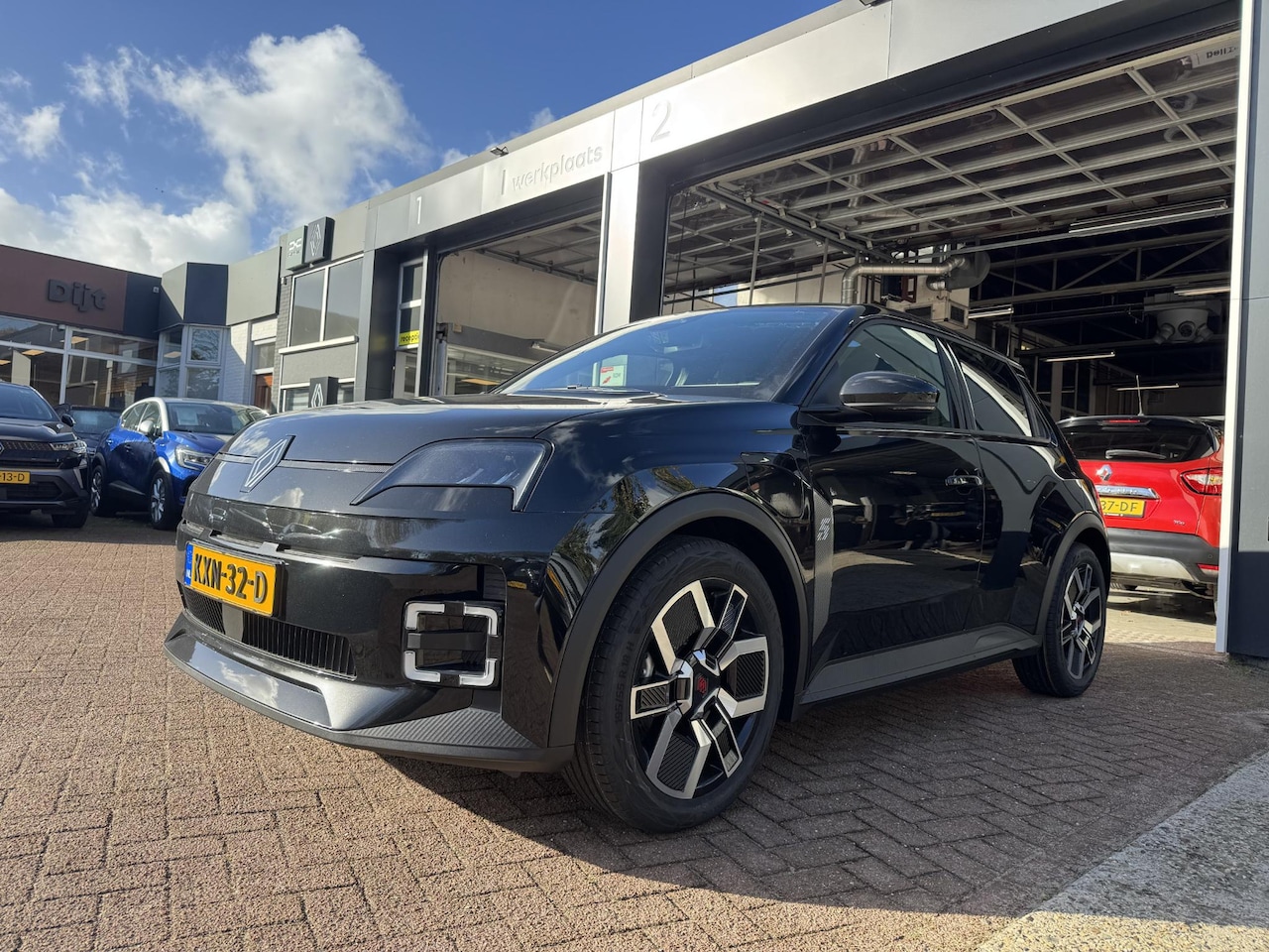 Renault 5 - comfort range techno 52 kWh+Pack Winter!! - AutoWereld.nl