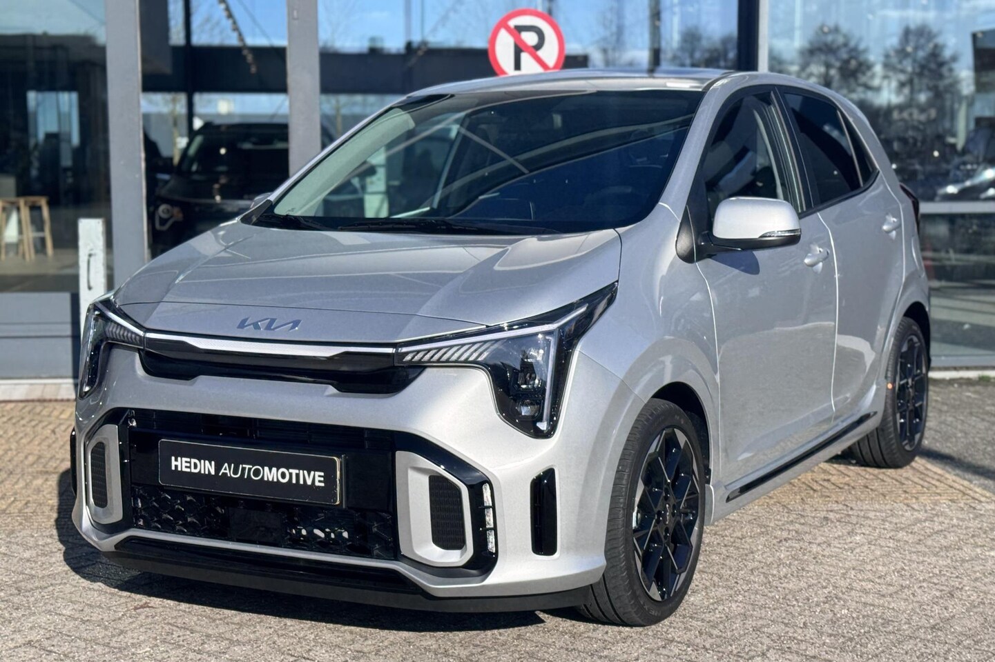 Kia Picanto - 1.0 DPI GT-Line | Schuif-kanteldak | Navigatie | Camera | Climate control | Cruise control - AutoWereld.nl