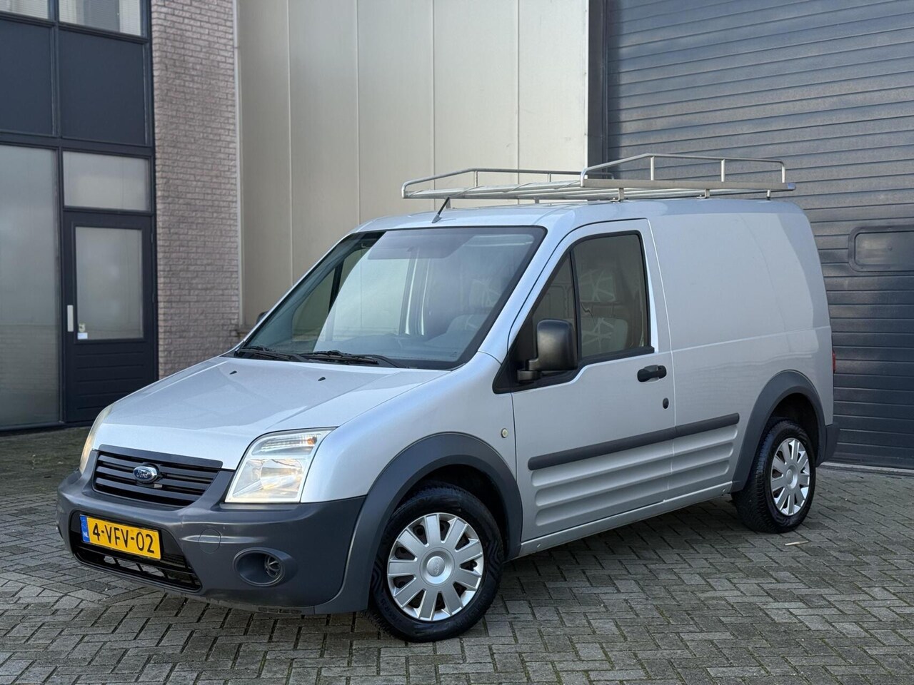 Ford Transit Connect - T200S 1.8 TDCi Ambiente T200S 1.8 TDCi Ambiente Nieuwe APK - AutoWereld.nl