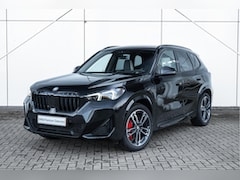 BMW X1 - xDrive25e M Sport Automaat / Trekhaak / Sportstoelen / M Adaptief onderstel / Comfort Acce