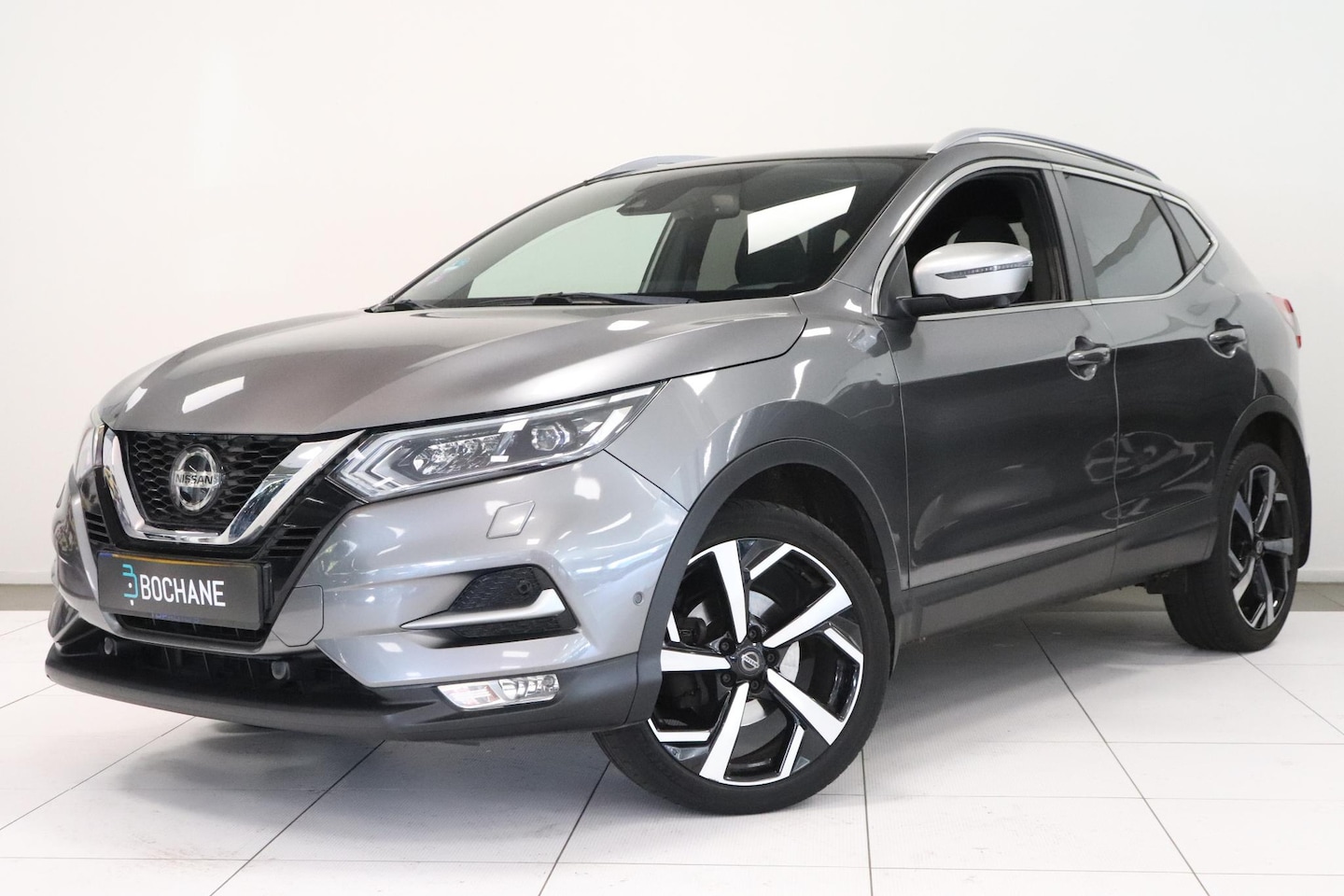 Nissan Qashqai - 1.3 DIG-T Tekna + | BOSE | Panoramadak | Leder | 360° Camera | Trekhaak | Cruise control | - AutoWereld.nl